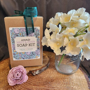 Cosmic melt and pour soap crafting‎ kit NIB